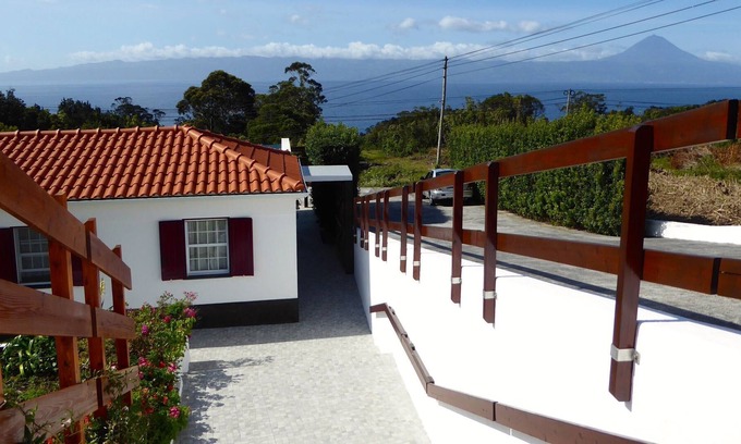Urzelina Villa | Casa de las Azores - Isla de San Jorge