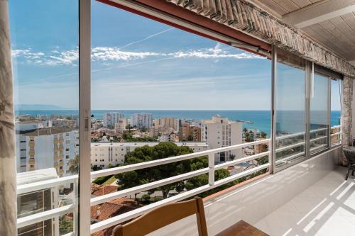 Benalmadena Costa Apartamento | Azul Horizonte with a pool