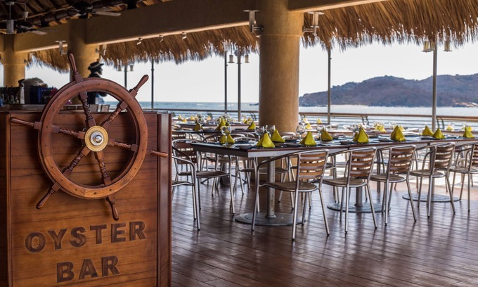 Ixtapa Complejo | Azul Ixtapa Beach Resort and Convention Center - All Inclusive