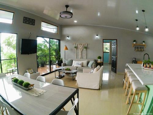 Aguas Zarcas Casa | Azulita Oasis, Family-Sized Loft With Pool & Large Outdoor Areas