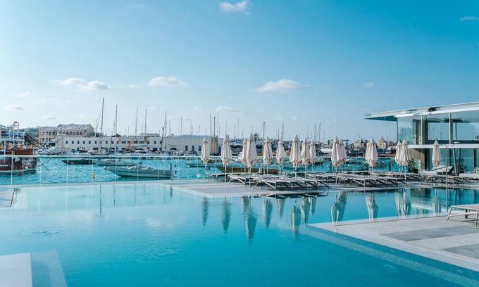 Gzira Hotel | Azur Hotel by ST Hotels