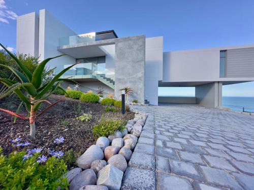 Pinnacle Point Casa | Azure Escape