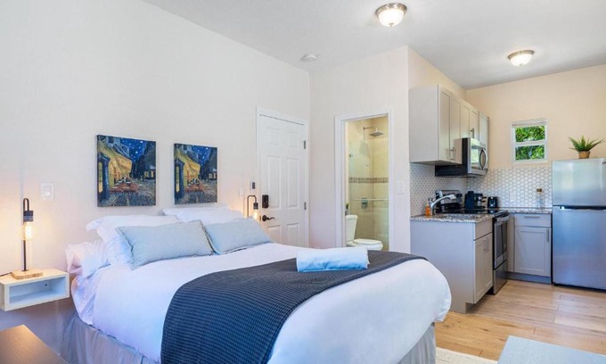 Poinciana Park Apartamento | Azure - Mins to Las Olas & Beach
