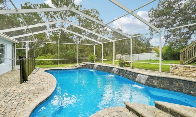High Point Casa | Azure Springs Retreat
