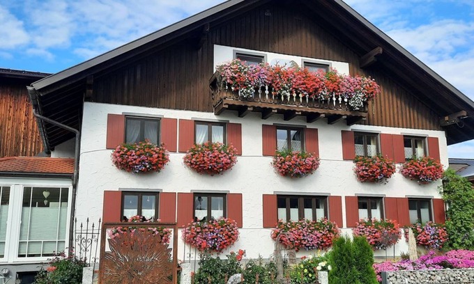 Seeg Apartamento | Böck, House - Holiday apartment Freyber/2 bedrooms/shower,WC