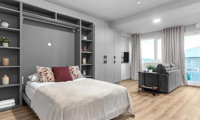 Hliðar Apartamento | B 18-20 Apartments