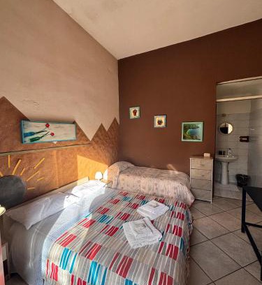 Scillichenti Cama Y Desayuno | B&B Acireale