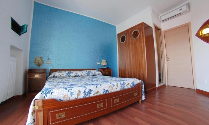 Porto San Giorgio Cama Y Desayuno | B&B AL MARE
