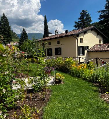 Rovereto Cama Y Desayuno | B&B Ca'rina