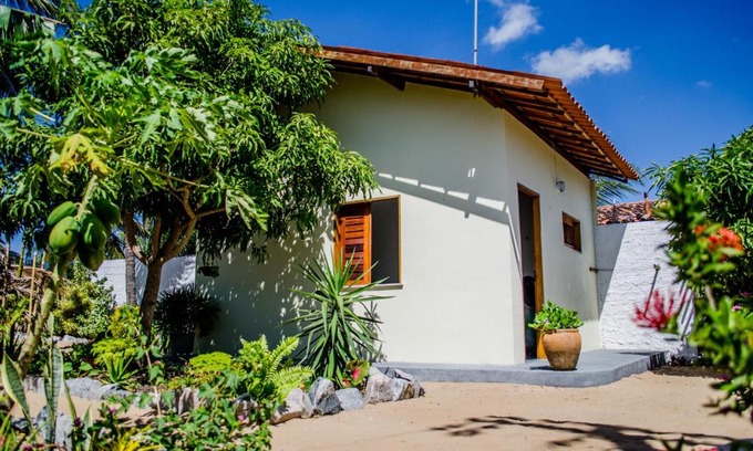 Lagoinha Cama Y Desayuno | B&B Chalé Jardins