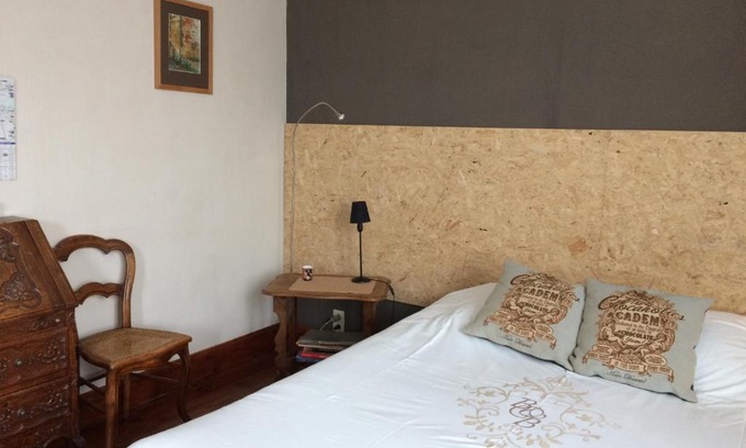 Sint-Pieters-Woluwe Cama Y Desayuno | B&B Chambre Chocolat