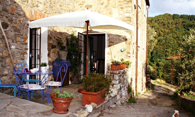Sarzana Casa | B & B CHEZ CATHERINE