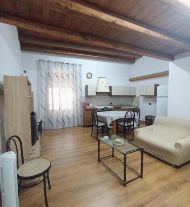 Ventimiglia di Sicilia Apartamento | B&b da Ely