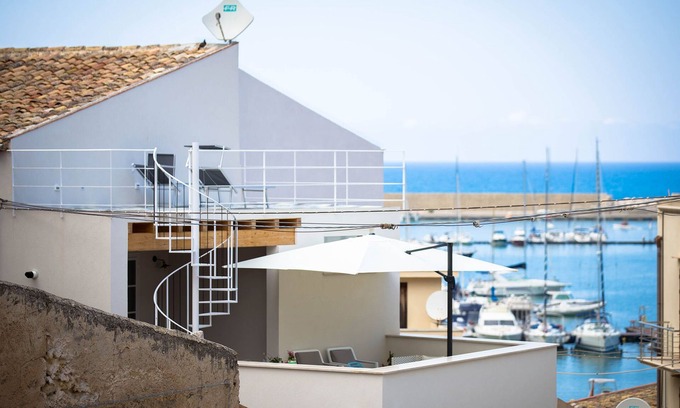 Castellammare del Golfo Cama Y Desayuno | B&B da Peppa