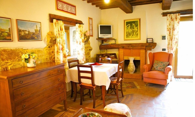 Montegabbione Casa | B&B Fonte Magia - Apartamento rosa