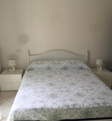 Marina di Massa Cama Y Desayuno | B&B Gigi’
