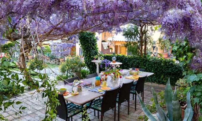 Montesicuro Cama Y Desayuno | B&B Glicine