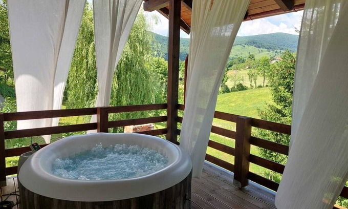Seliste Dreznicko Cama Y Desayuno | B&B Green Serenity Plitvice Lakes