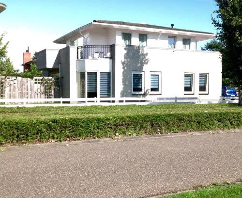 Almere Cama Y Desayuno | B&B Het Witte Huis