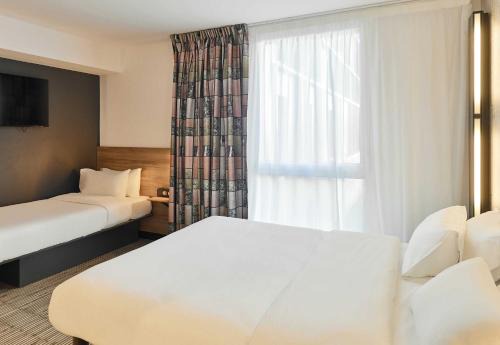 Serris Hotel | B&B HOTEL Marne-la-Vallée Val d'Europe