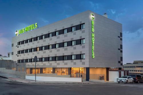 Bormujos Hotel | B&B HOTEL Sevilla Bormujos