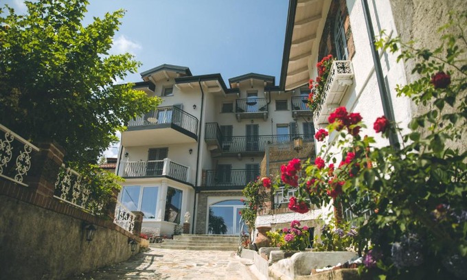 Brovello-Carpugnino Cama Y Desayuno | B&B il Cappellaio di Erika