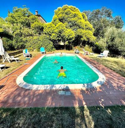 Teverina di Cortona Cama Y Desayuno | B&B Il Casale Del Ginepro