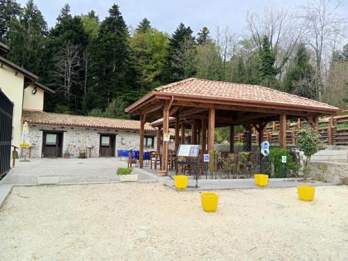Serra San Bruno Cama Y Desayuno | B&B Il Laghetto