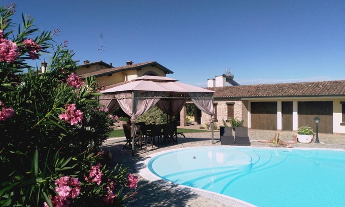 Bagnolo San Vito Cama Y Desayuno | B&B Il Martin Pescatore