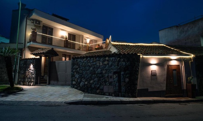 Aci Bonaccorsi Apartamento | B&B La Casetta