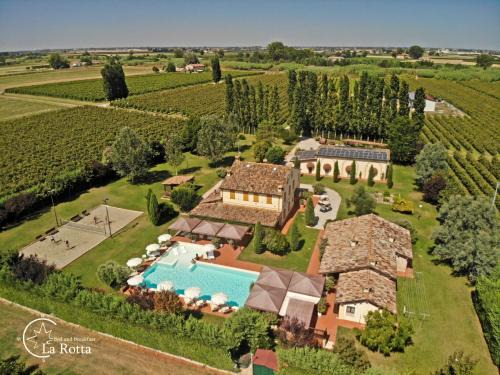 Borgo Montone Casa | B & B La Rotta