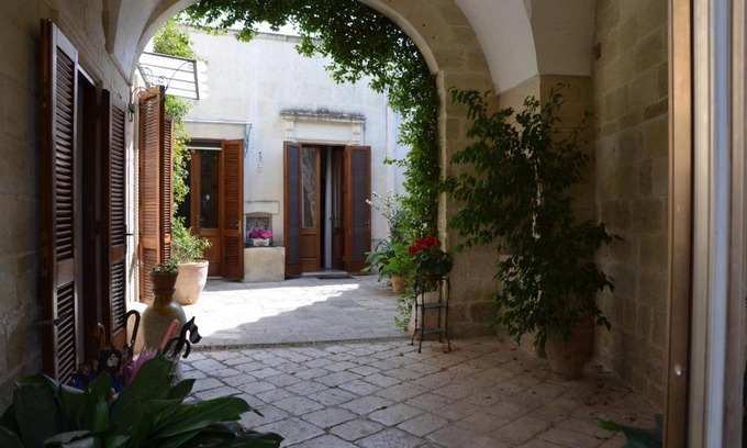 Martano Cama Y Desayuno | B&B Lacurte