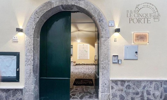 Lancusi Cama Y Desayuno | B&B Le Cinque Porte