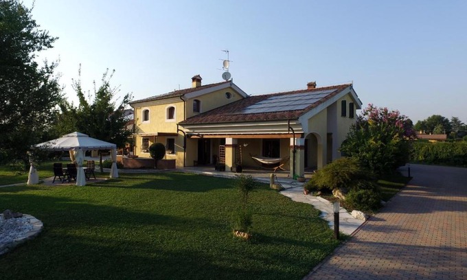 Rubano Cama Y Desayuno | B&B Melograno MC