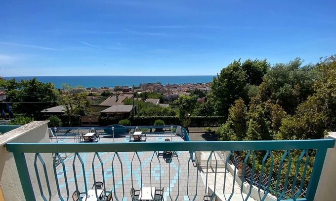 Grottammare Cama Y Desayuno | B&B Miramare Grottammare