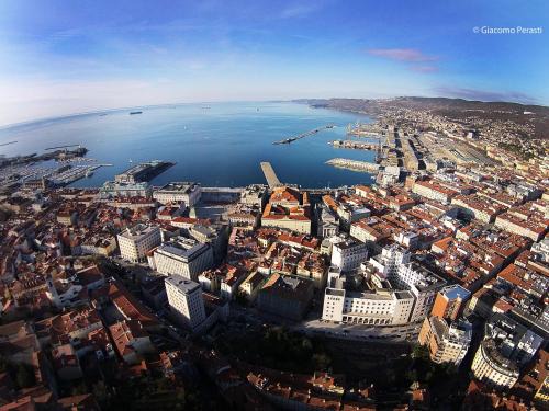 Trieste City Centre Cama Y Desayuno | B&B Piazza Goldoni