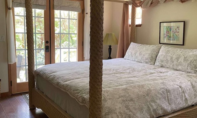 Volcano Casa | B&B: Royal Orchid Suite mins from Volcanoes National Park