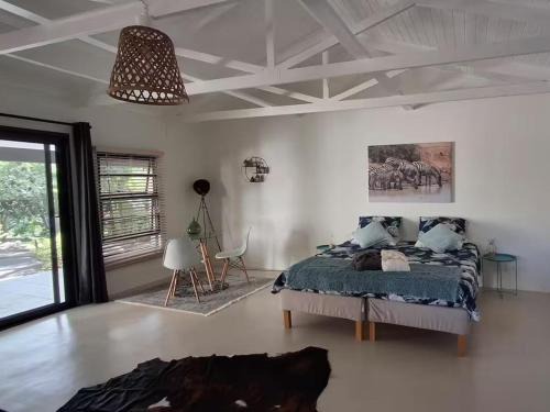 Monzi SH Cama Y Desayuno | B&B Sawubona