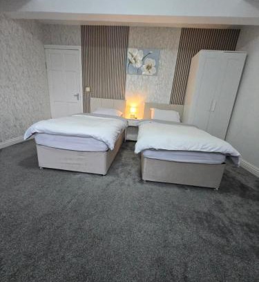 Bradford Casa | B&B twin bed