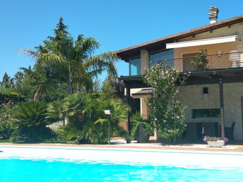 Trani Cama Y Desayuno | B&B Valleluna