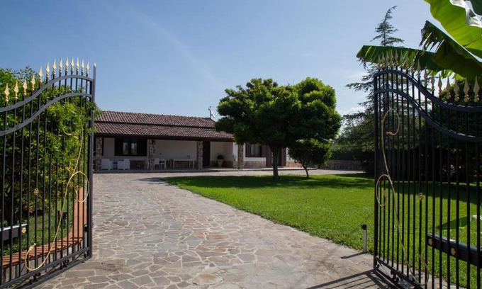 Eboli Cama Y Desayuno | B&B Villa dei Sogni