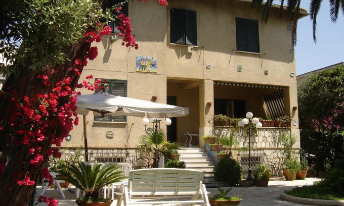 Gaeta Cama Y Desayuno | B&B Villa Fantasia