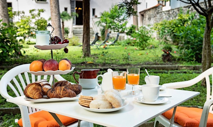 Dongo Cama Y Desayuno | B&B Villa Rosalinda