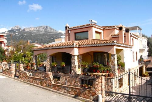 Tancau Sul Mare Cama Y Desayuno | B&B Villa Tancau