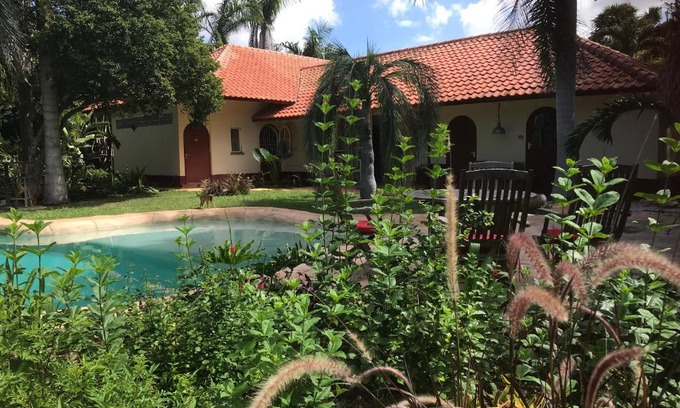 Willemstad Cama Y Desayuno | B&B Villa Zomerland