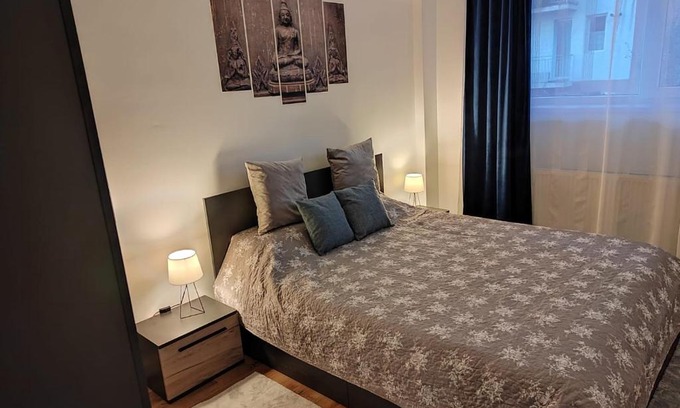 Floresti Apartamento | B&I Apartment