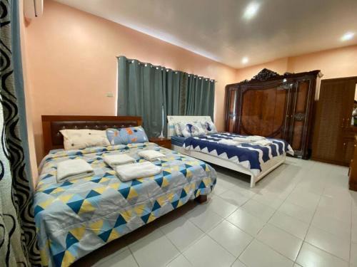 Cagayan de Oro Apartamento | B1 - Spacious 3BR House with Netflix, Fiber Wifi, Parking, Balcony
