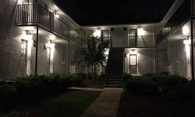 Brookwood Apartamento | B1bh Great Location Peaceful Condo Near Peachtree Street