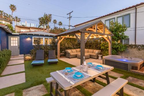 La Jolla Shores Casa | B5331 La Jolla Beach Bungalow