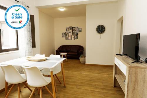 Alfarrobeira Apartamento | B87 - Windmill 2 Bed Apartment in Odiaxere